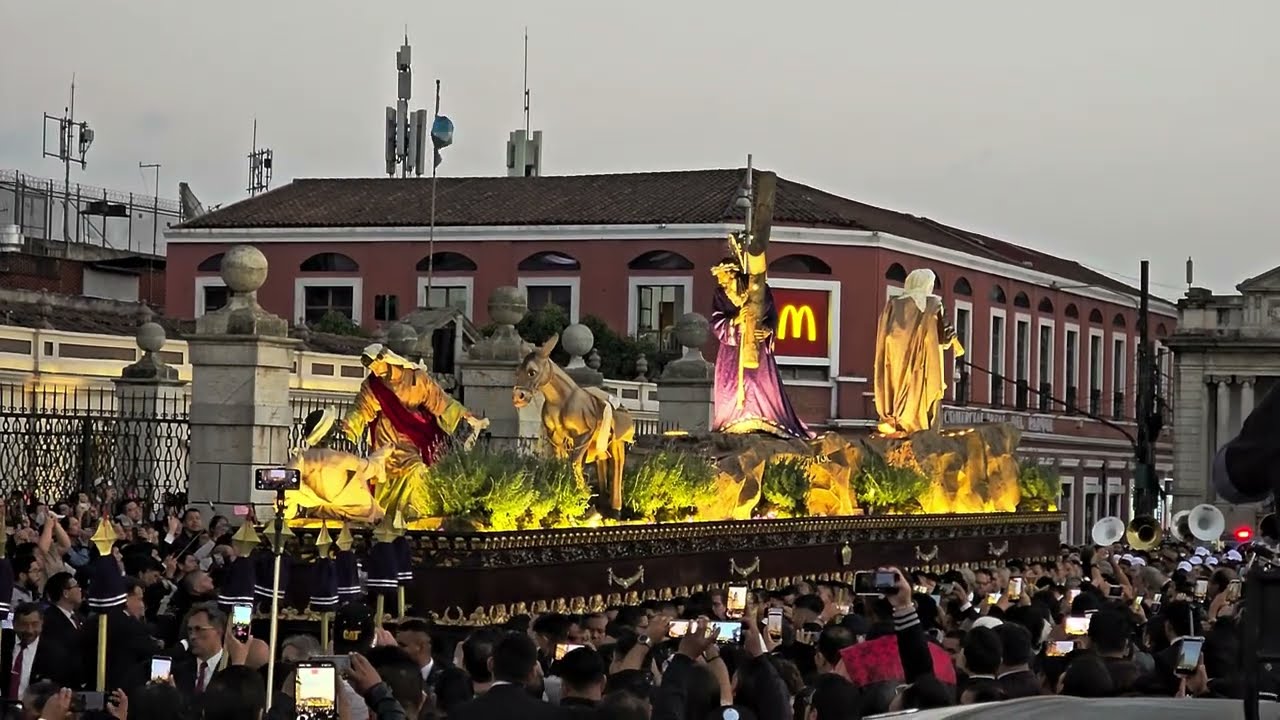 Jesús de los Milagros 2026 | Jueves del Silencio paso por Catedral Metropolitana