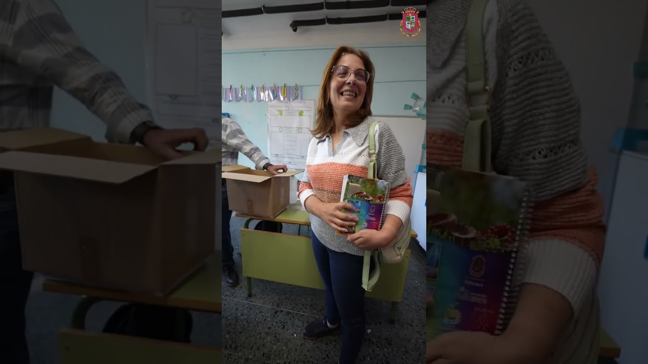 Valleseco entrega las agendas escolares