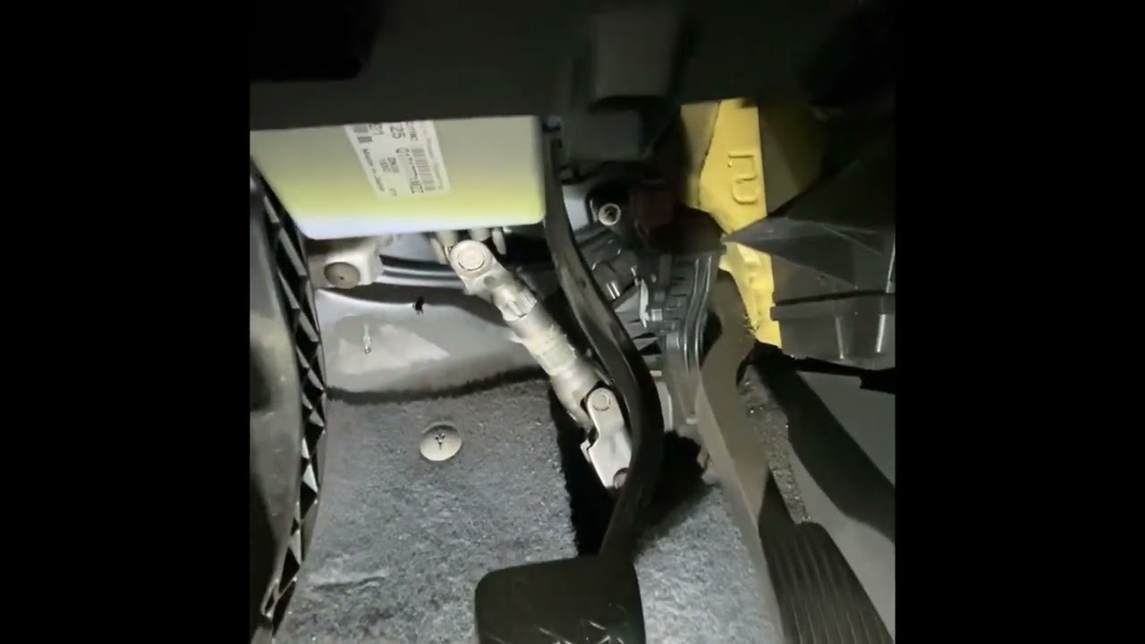 Opel Corsa C Lenksäule wechseln