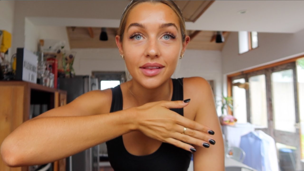 VLOG | Tan Routine, Quick Everyday Makeup for Oily Skin