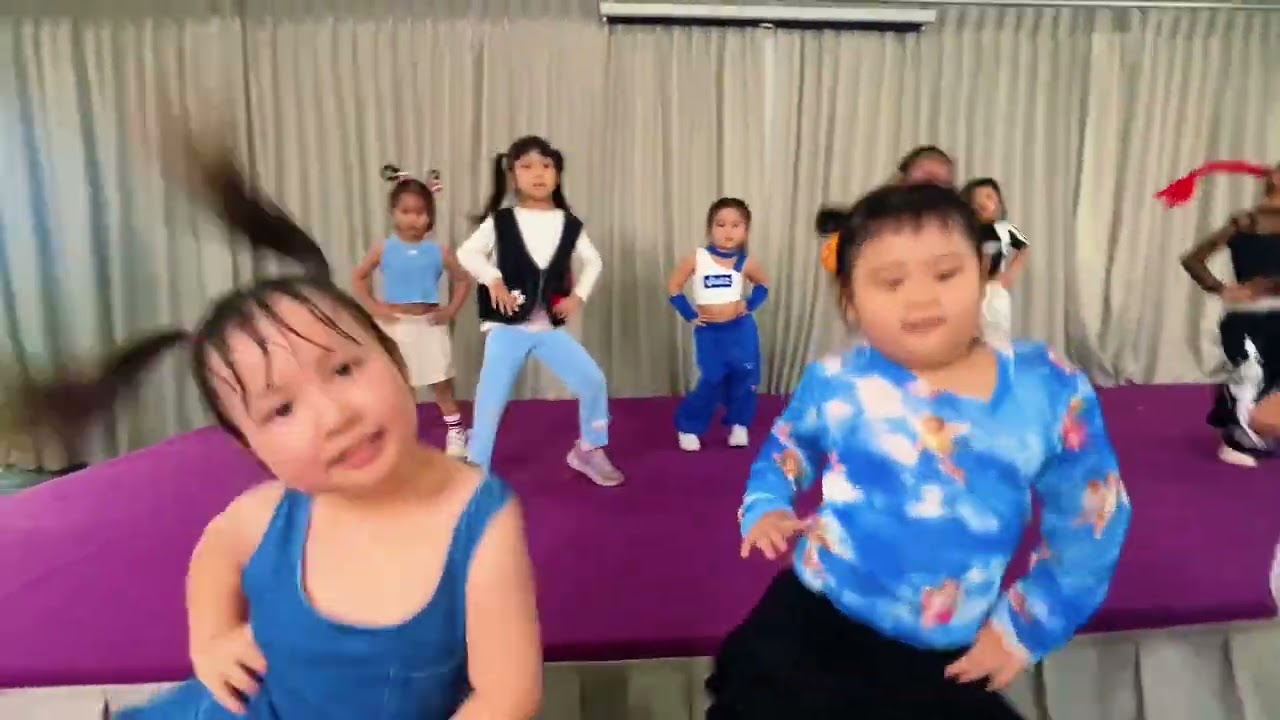 COVER DANCE AFTER SCHOOL - ROJANAWIT (K) 2/68