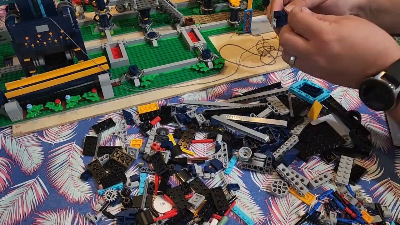 Part 3 (The end!) Lego Loop Coaster 10303 Speed Build and testing