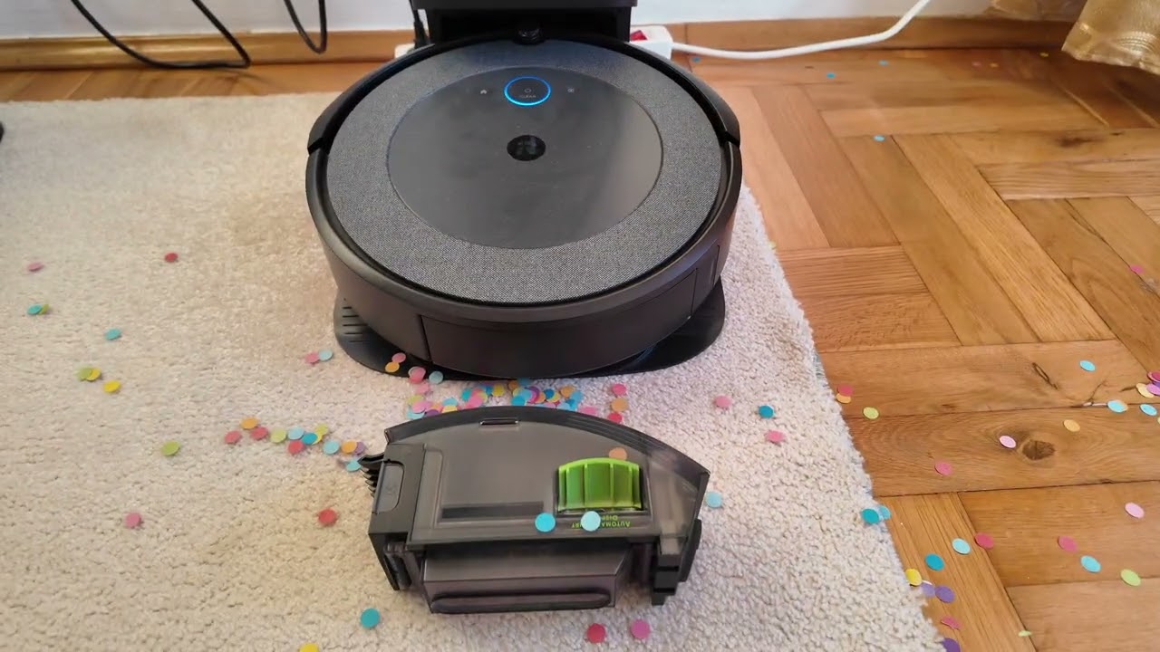 Roomba i3+ with Roomba e6 bin (request of @garyuppledycktyke9073 )