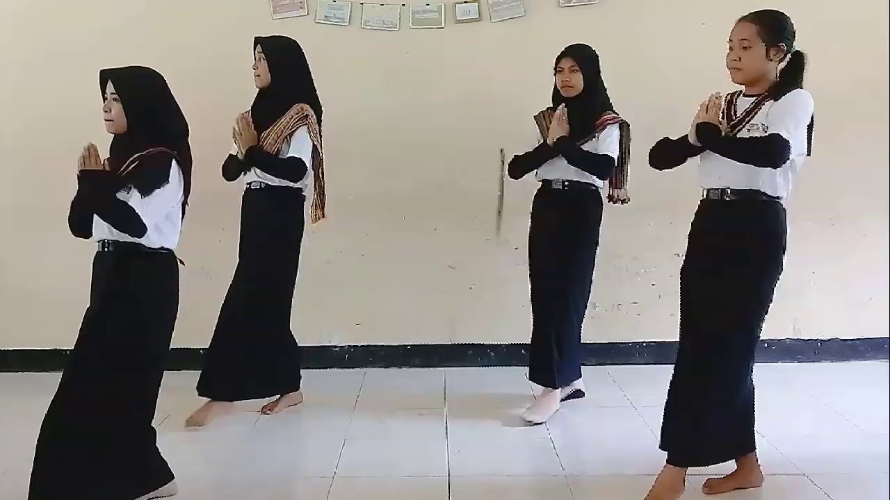 TARI KREASI TOR TOR SMAN 1 JONGGAT