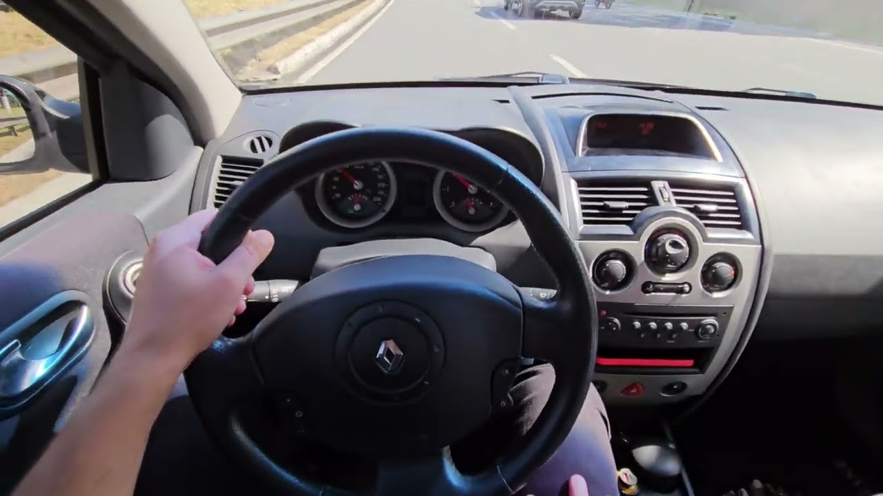 Rolê com o Megane Sedan 2.0 câmbio manual de 6 marchas