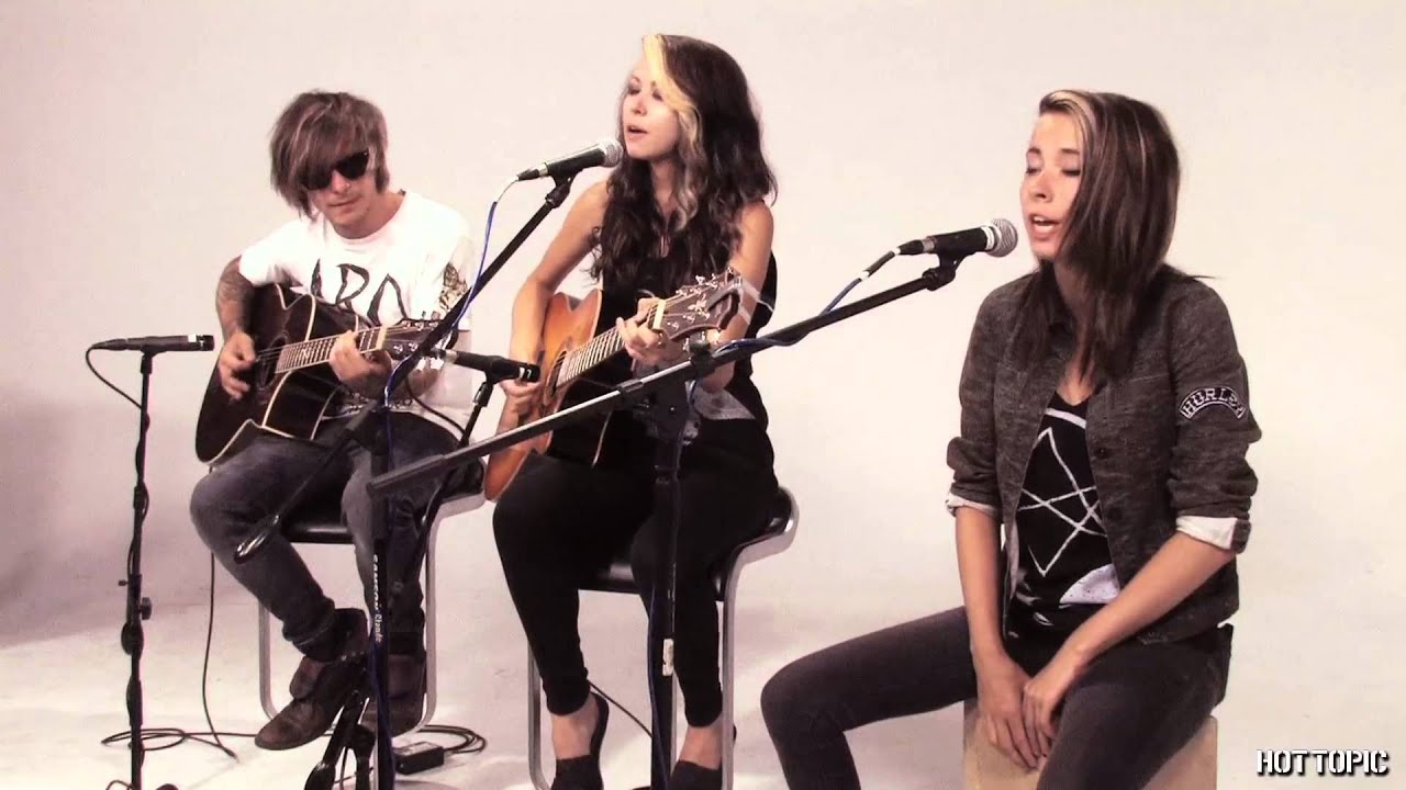 Hot Sessions: Courage My Love 