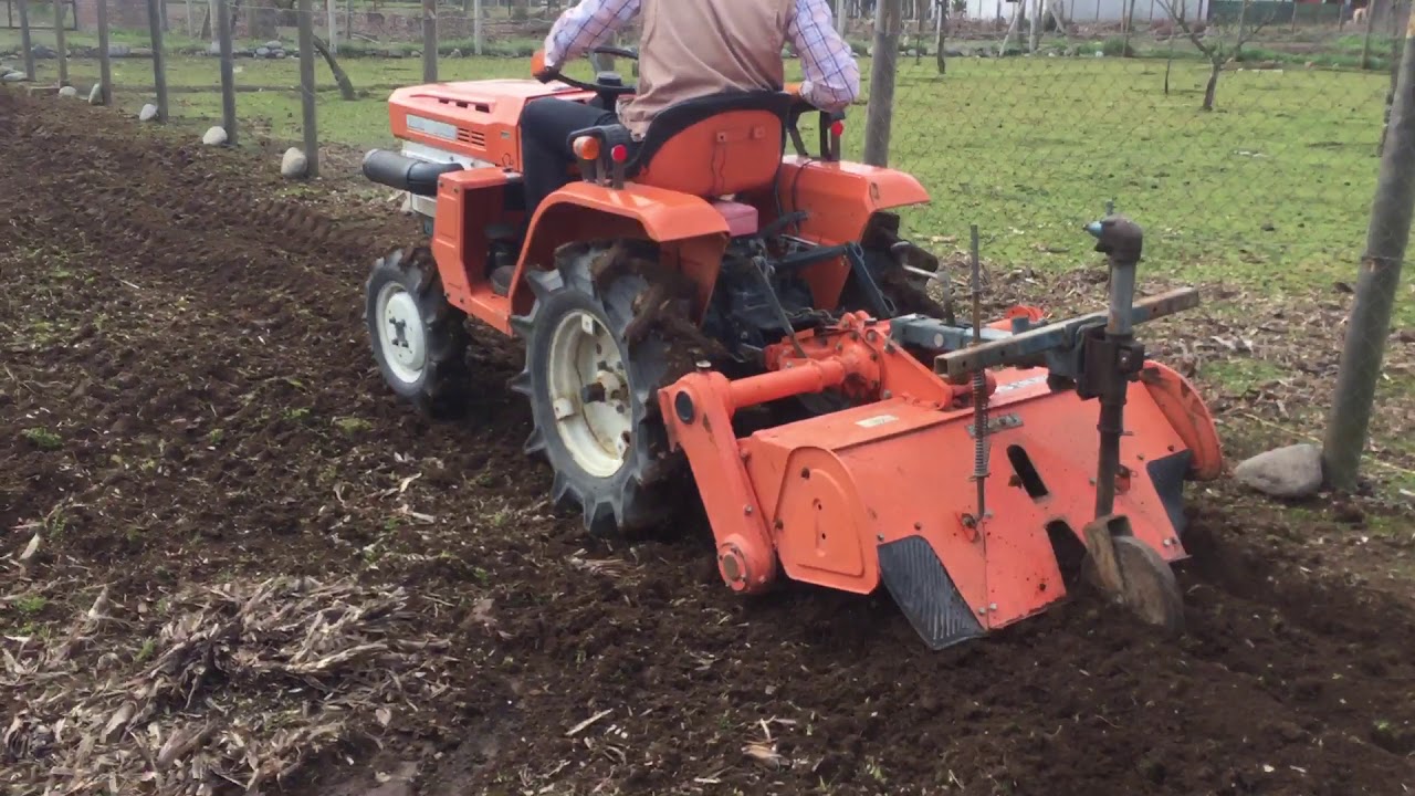 Kubota B1400 -alimor maquinarias