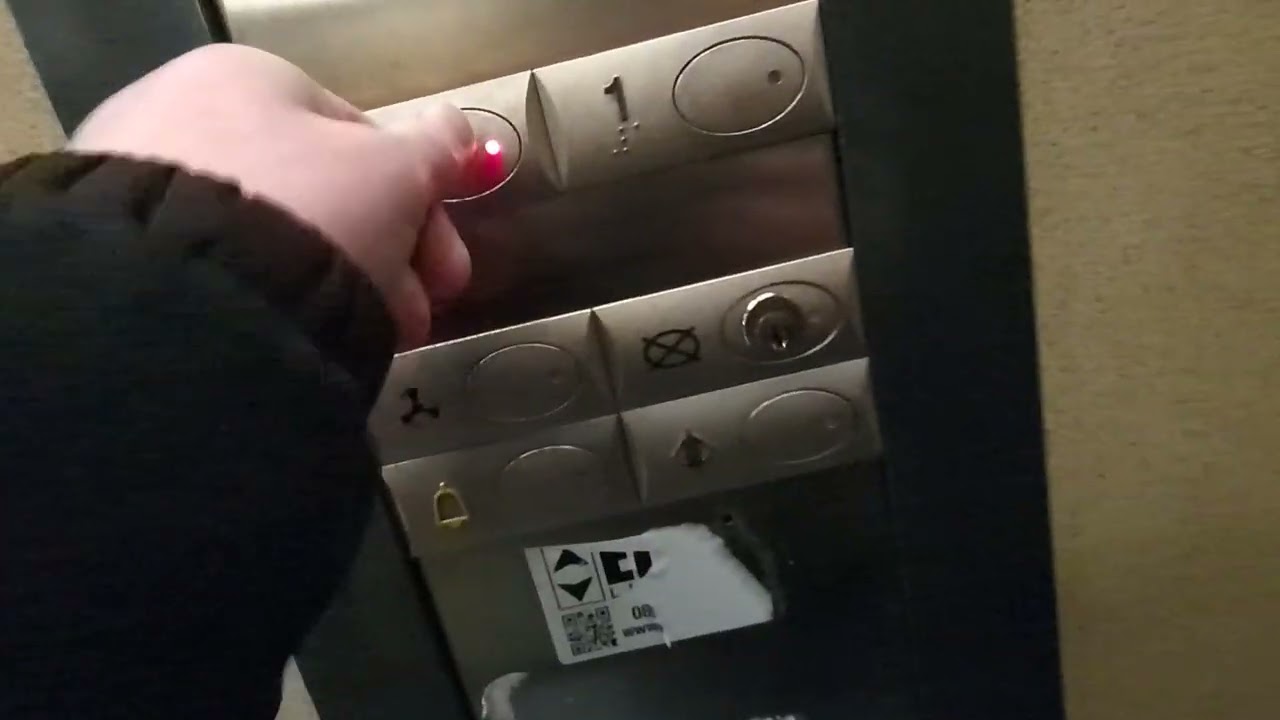 Awesome Orona Lift in the Tesco's Lisburn