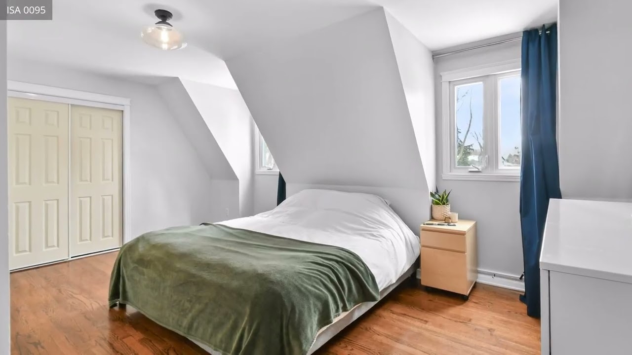 43 Place de Calais, Candiac QC J5R 4K7, Canada
