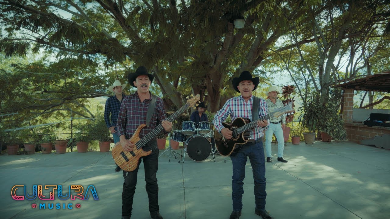 VENADOS DE NAYARIT - SE ME CIERRA EL MUNDO (VÍDEO OFICIAL)