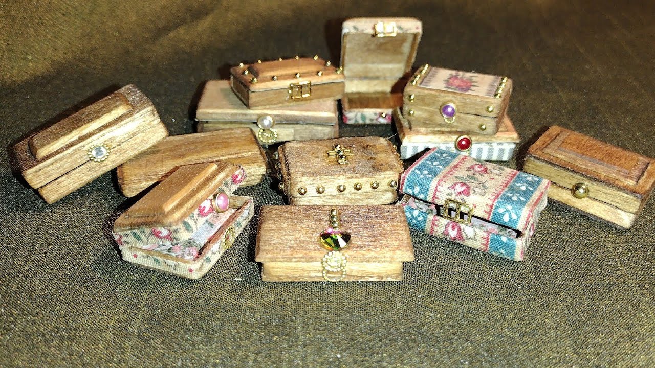 MINI WOODEN BOXES from Coffee Sticks & Shingles for the Dress Shop Dollhouse