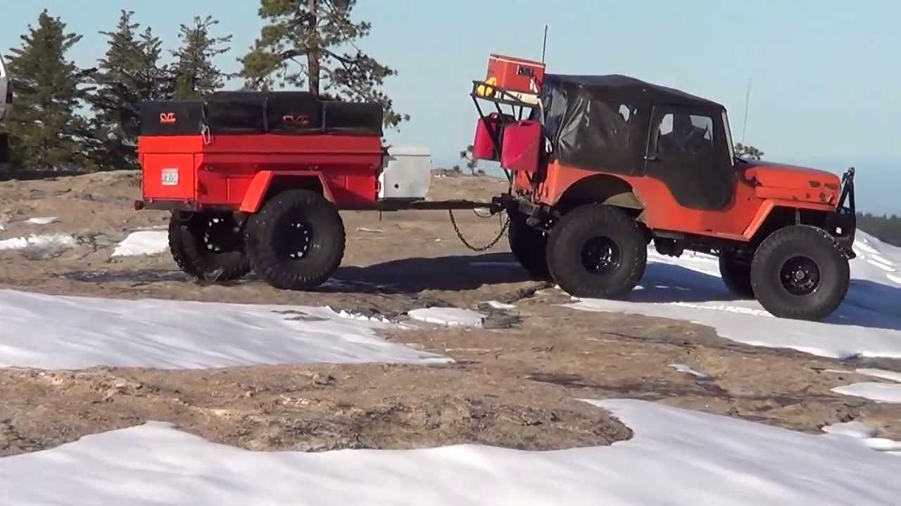 Modified M-416 military trailer with CVT RTT