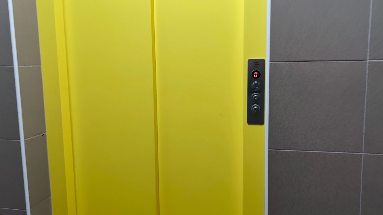 2019 Výtahy Brno traction elevator ride! (Svážná 6-Brno,Czechia🇨🇿)