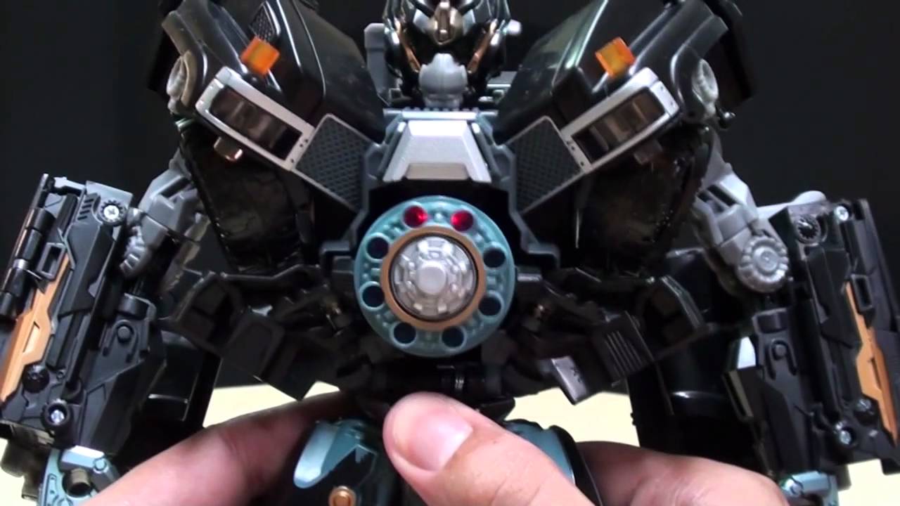 DOTM Leader Class IRONHIDE: EmGo's Transformers Reviews N' Stuff