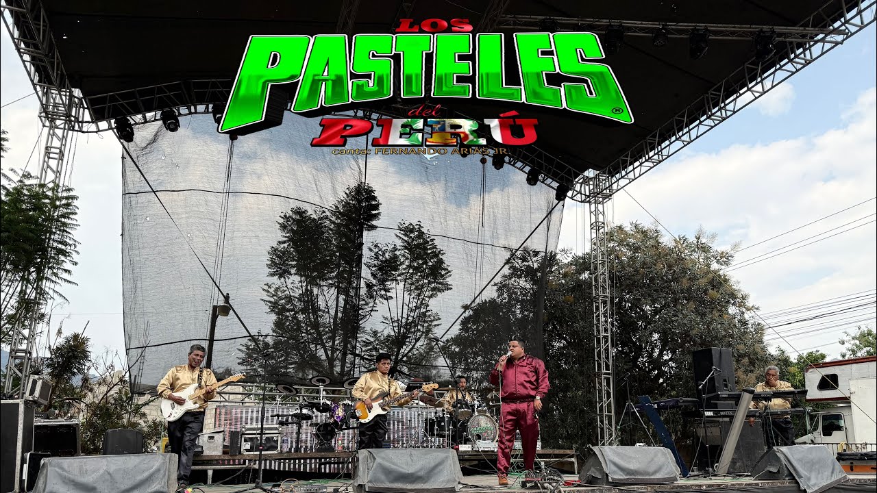 RECUERDOS DE UNA NOCHE - LOS PASTELES DEL PERÚ®️🇵🇪  ( En vivo)  Canta: FERNANDO ARIAS JR.