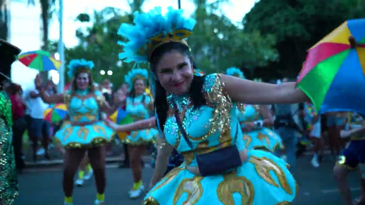 GALINHO DE BRASÍLIA 2026 🐔✨ | Um Espetáculo de Cores e Tradição