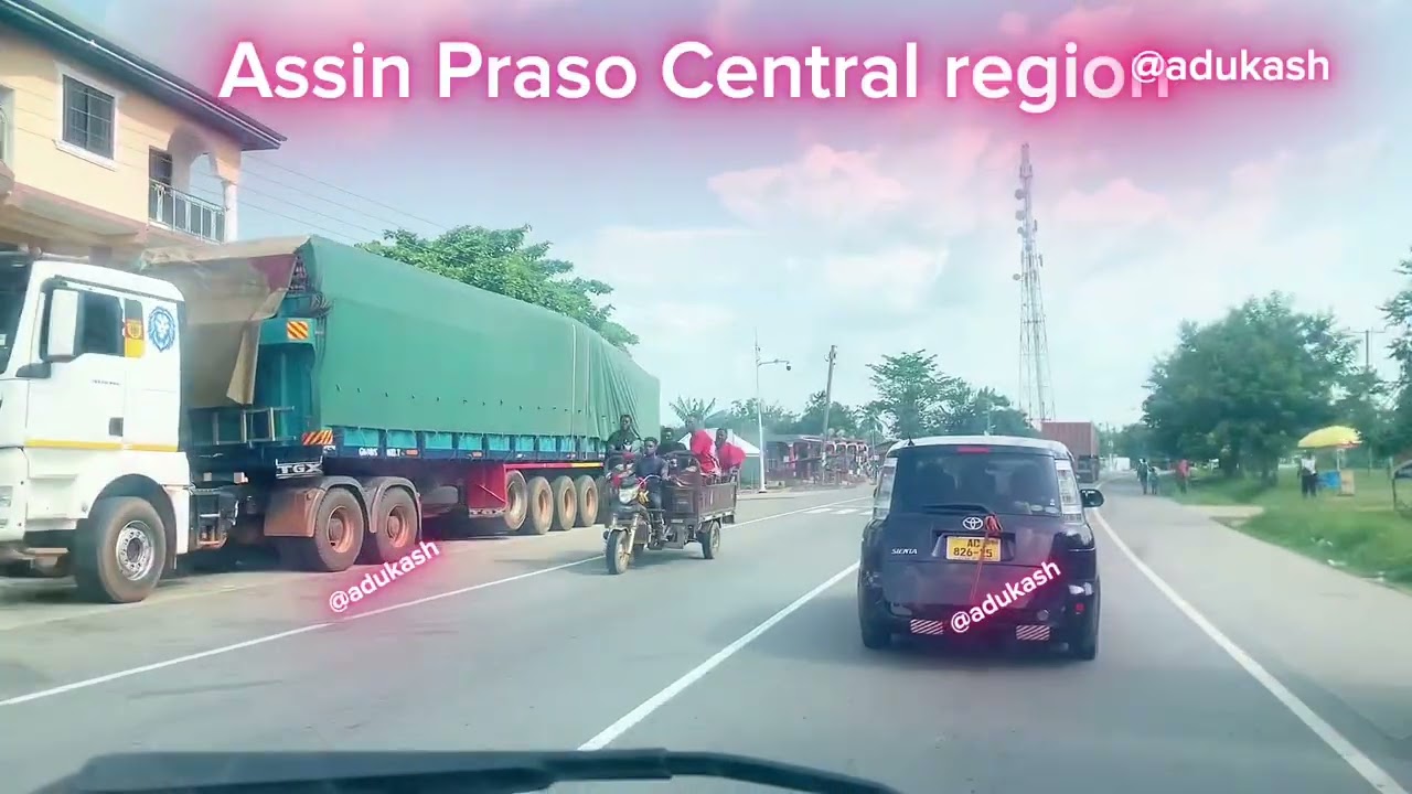 The boundary between Ashanti Region and Central Region Ghana 🇬🇭