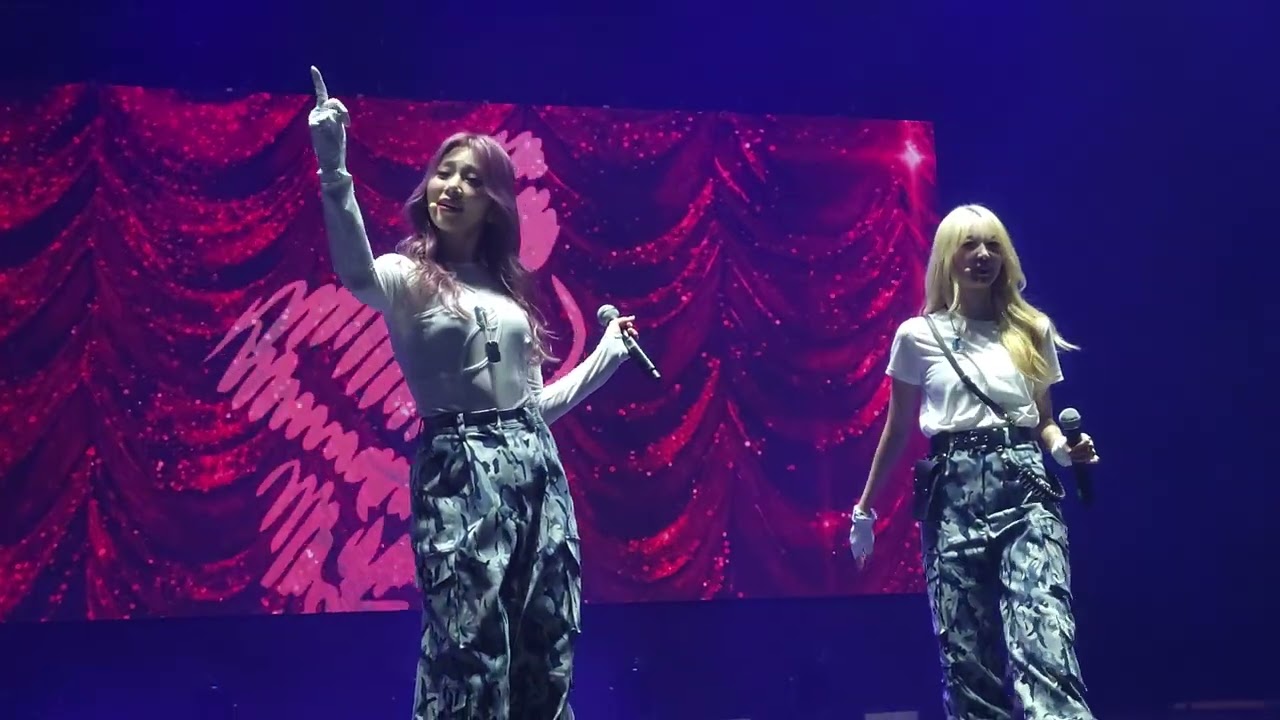 [4k60fps] Dreamcatcher (드림캐쳐) Jazz Bar - Apocalypse World Tour in London Fancam (221122)