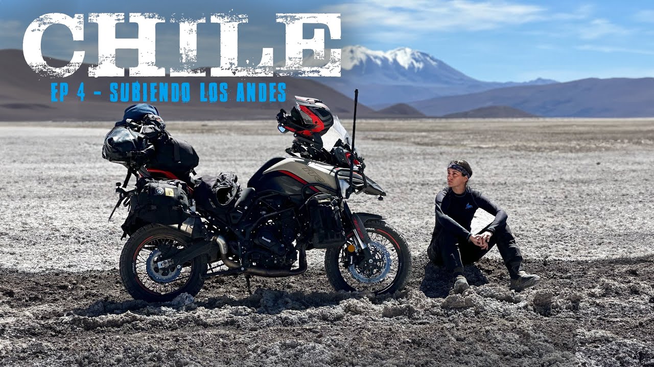 DUERMO en un BAÑO PÚBLICO a -9°C en la FRONTERA con BOLIVIA - Chile en Moto Ep4