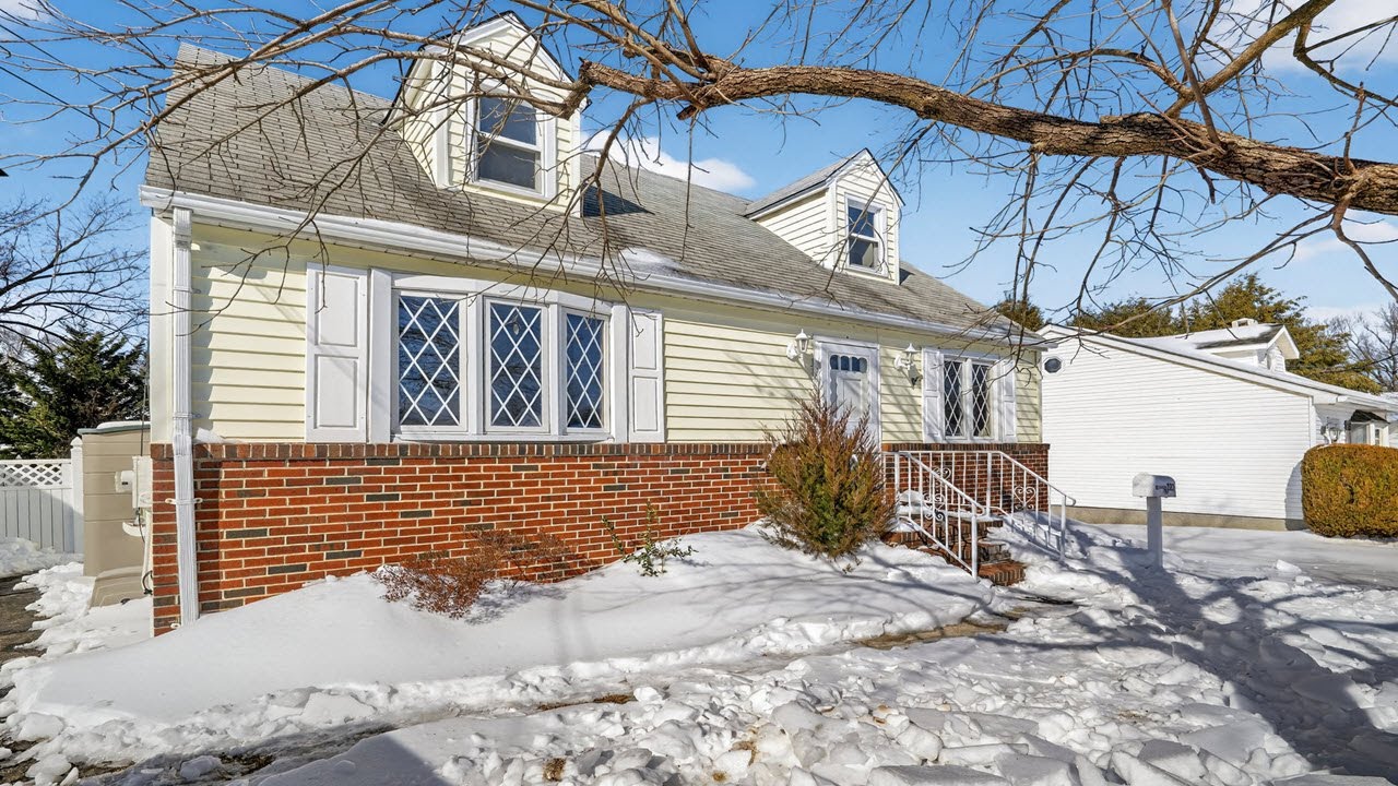 See This Upgraded Pasadena Home | 222 Chelsea Road