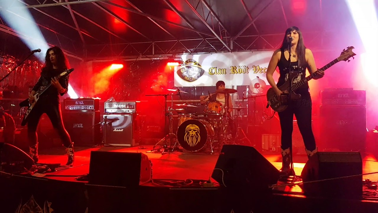 Born to raise hell - Motörqueens