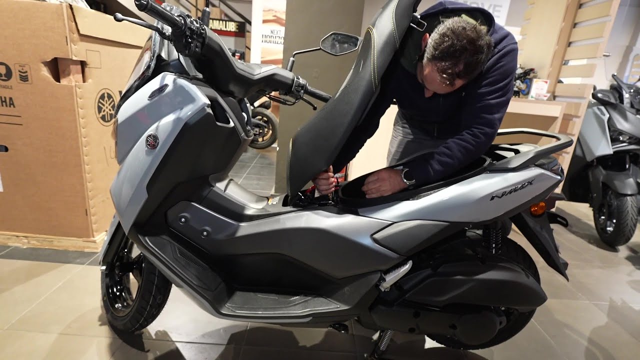 unboxing YAMAHA NMAX TECHMAX 2025