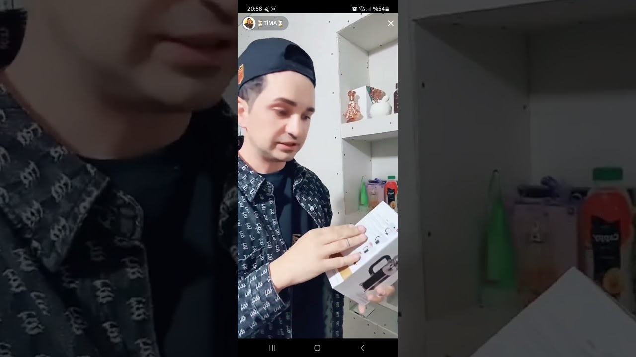 TIMA sevanin isdemeyib beyenmedoyi qablari evine getirib.Timicka Ozune masin almaq ucun pul yigirmis