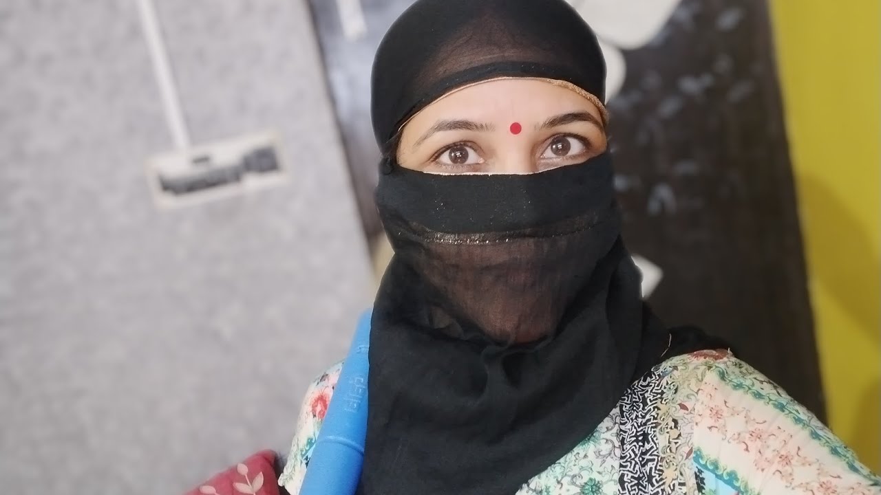 face cover dupatta challenge in Diwali safai😂#viral#vlog#kusum jha vats