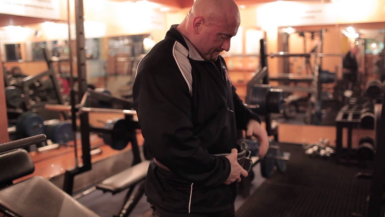 Robert Piotrkowicz - trening mięśni czworogłowych uda