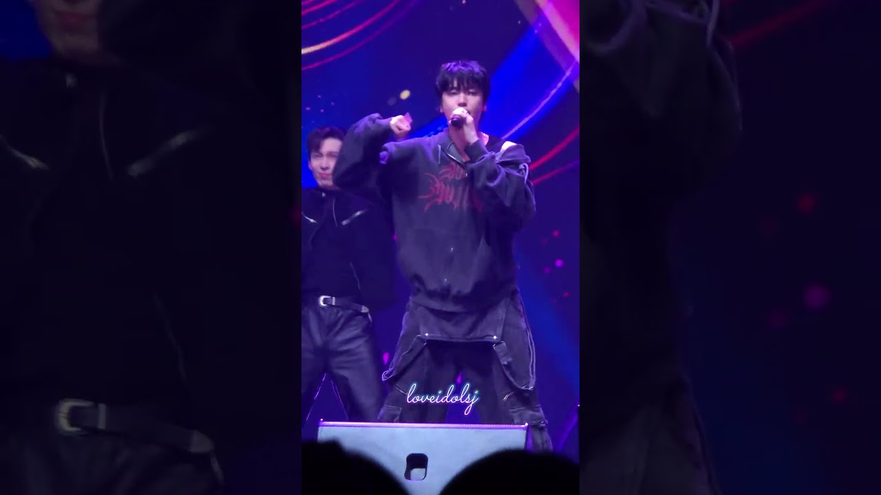 260307 TEEN TOP ENCORE LIVE IN TAIPEI - 미치겠어 ( Crazy ) + Teen Top (Focus 니엘 NIEL )