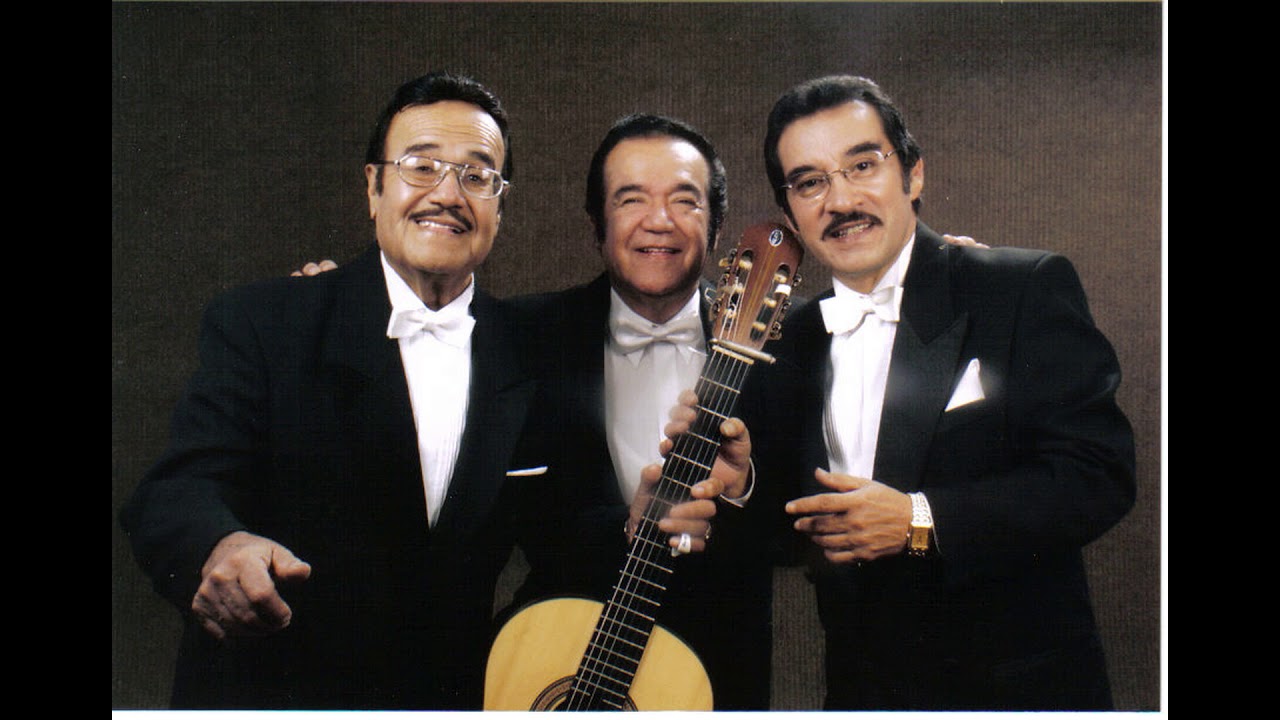 BRINDO POR TU CUMPLEAÑOS CANTAN EL TRIO LOS MORUNOS