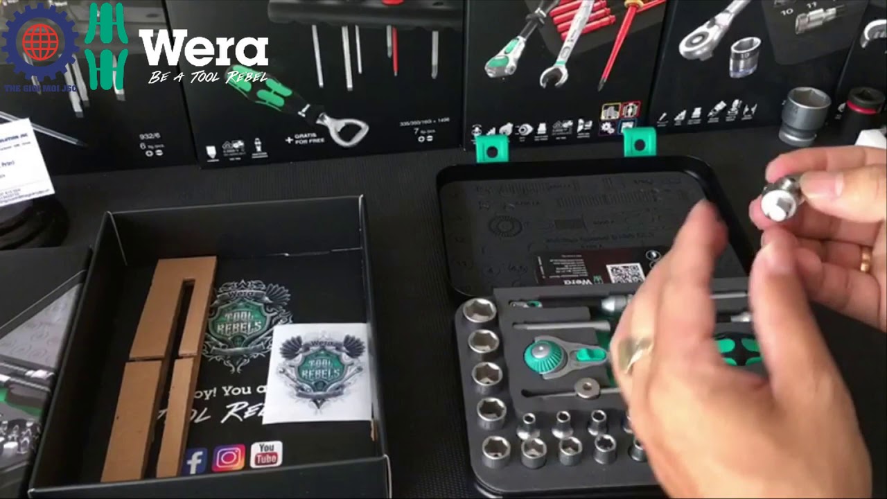 Wera + The Gioi Moi JSC | 8100 SA 2 Zyklop Speed Ratchet, 1/4