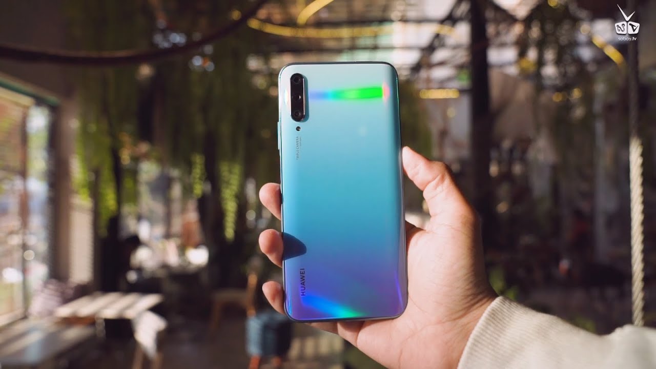 វីដេអូ Review Huawei Y9s: ទូរសព្ទដែលមានអេក្រង់លាតពេញតម្លៃជាង ២០០ដុល្លារ
