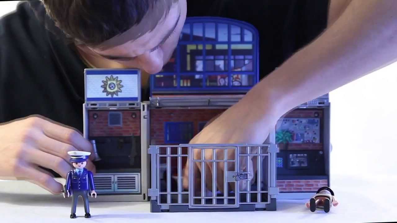 Playmobil Game Box Komisariat Policji 5421 - rzut okiem PoszukiwaczeFrajdy.pl