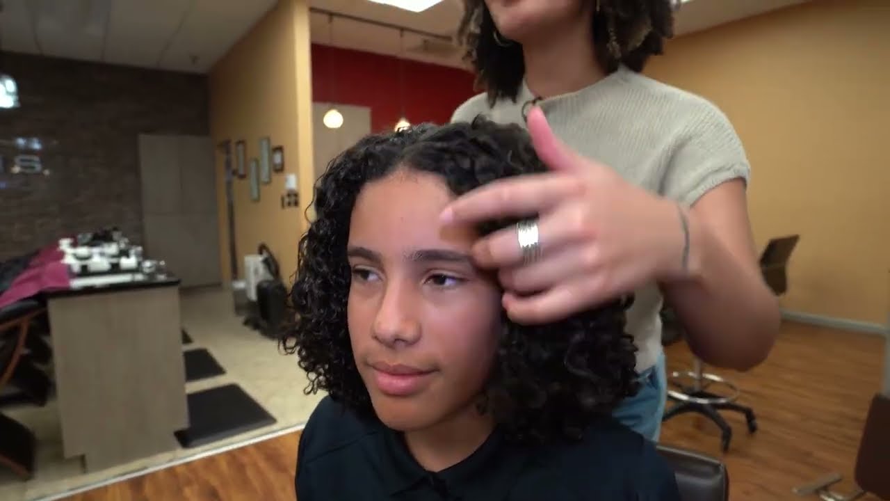 How to Detangle Curly Hair: A Complete Step-by-Step Guide