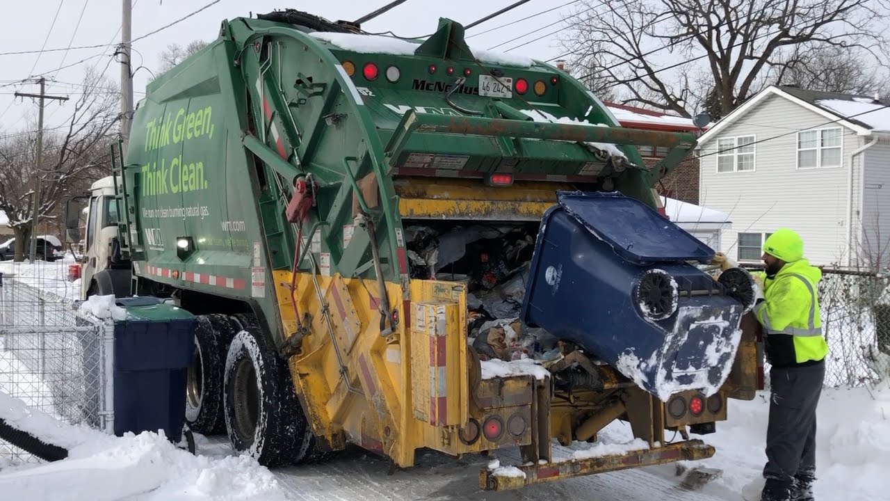 Garbage Truck Snow Day! WM Mack LR McNeilus Rear Loader Packing Alley Trash