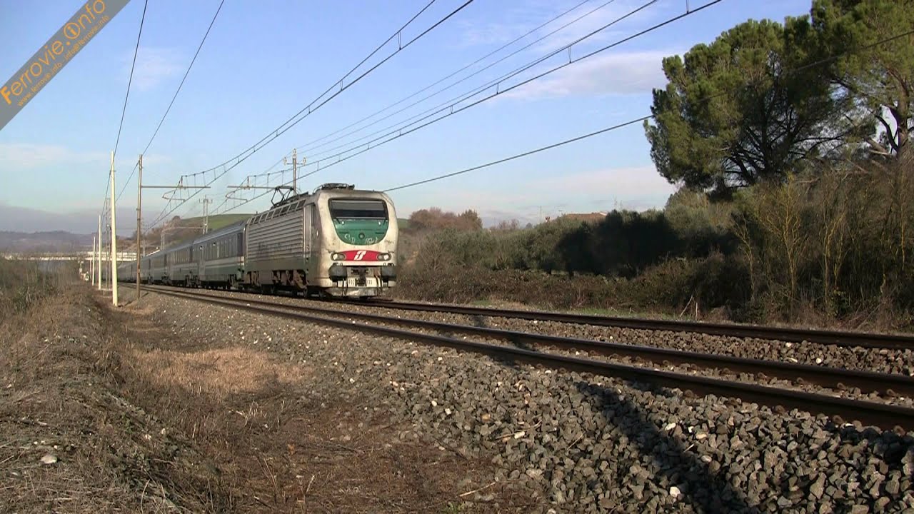 E.402B.135 con EN 227 "Palatino" - E.402B.135 with EN 227 "Palatino"