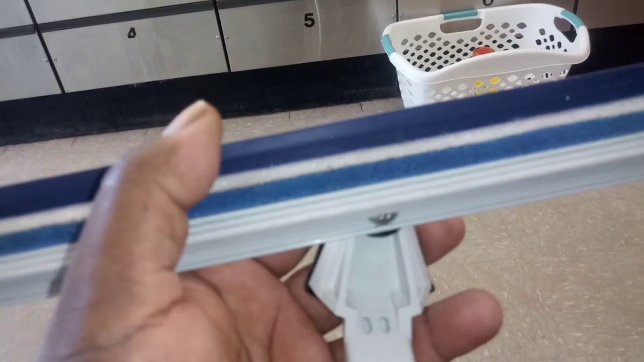 M.A.W. New Wagtail E Squeegee