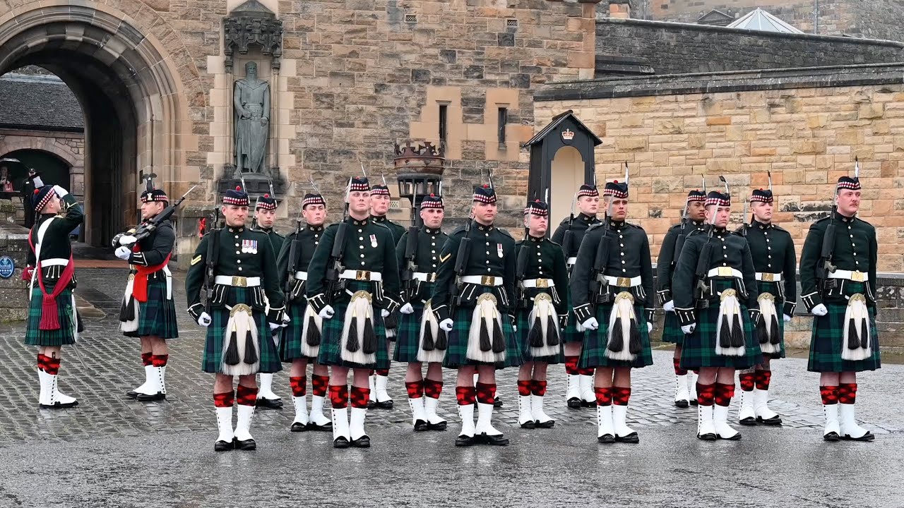 ’Auld Lang Syne‘ played at Edinburgh Castle / Scots Mounting the Guard for the 2023 General Assembly