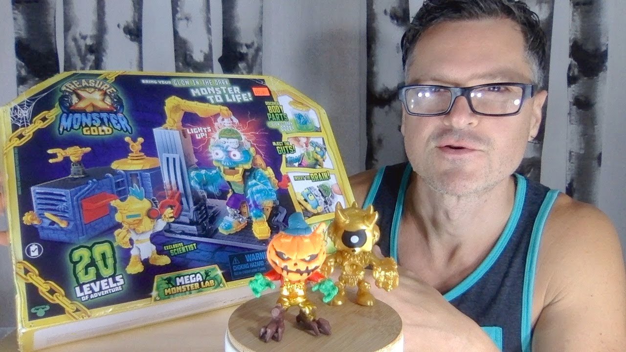 TREASURE X Monster Gold Mega Monster Lab Halloween Moose Toy Unboxing Review  Comparison
