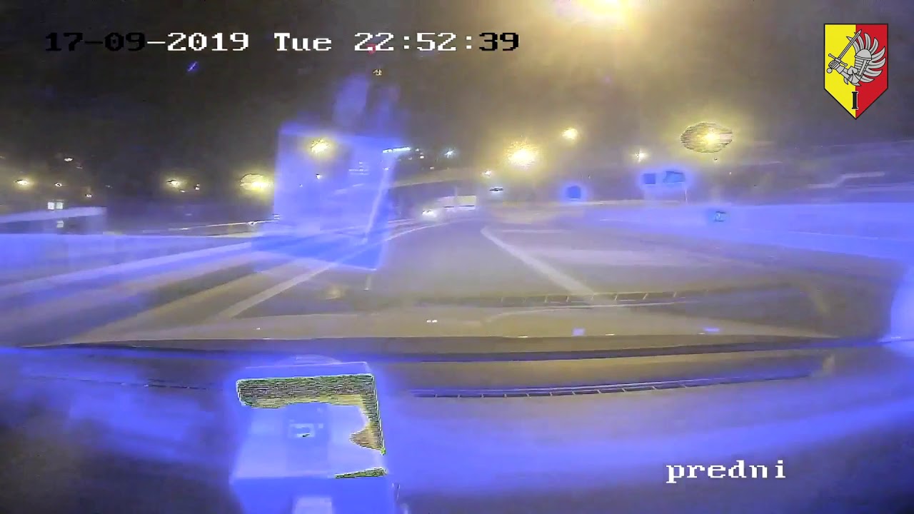 Policie ČR: Pronásledování ujíždějícího motorkáře na Praze 6