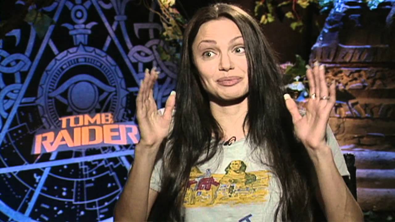 Лара Крофт: Расхитительница гробниц: интервью с Анджелиной Джоли | ScreenSlam