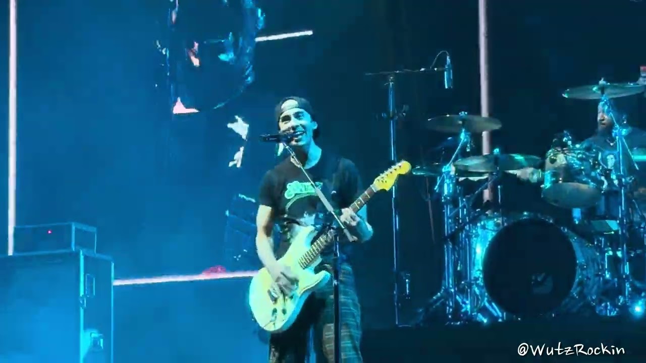Pierce The Veil - HOLD ON TILL MAY  (Live/4K) 6/13/2025 Dallas, TX