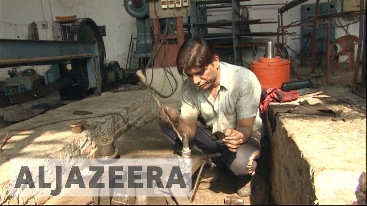 India's industries hit hard by cash crisis