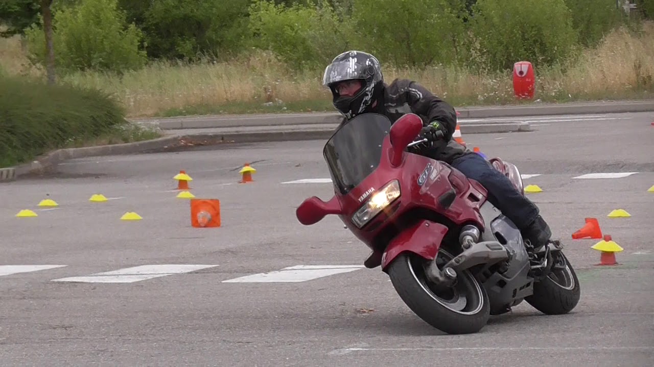 Guillaume Yamaha 1000 GTS  Moto Gymkhana 11/08/2019