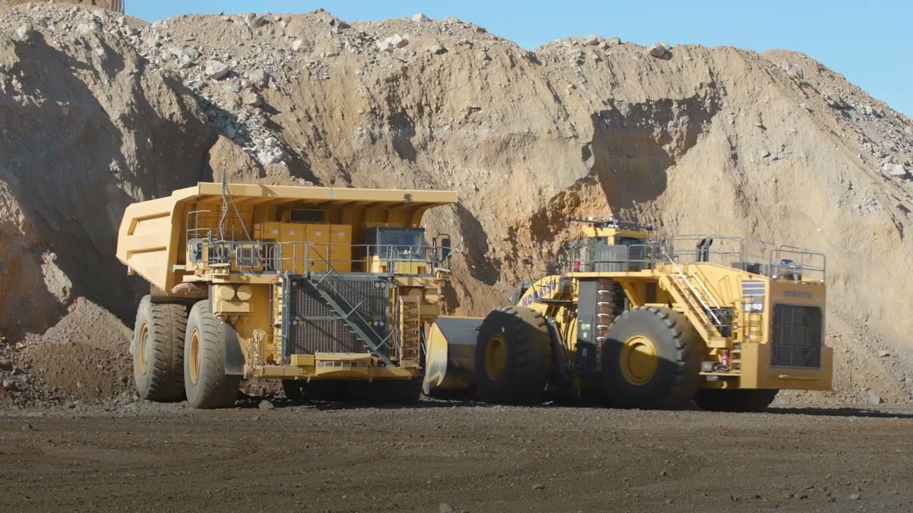 Operator comfort features in Komatsu wheel loaders