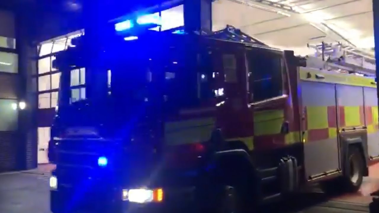 *TWO TONES* London Road Double Turnout - Nottinghamshire Fire And Rescue Service