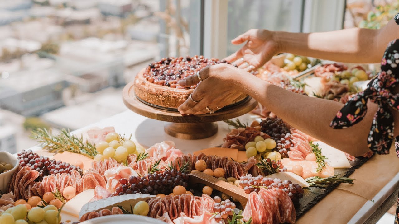 My DIY Wedding Cake 🎂 & Charcuterie Spread  | MY BALCONY WEDDING - PART 4