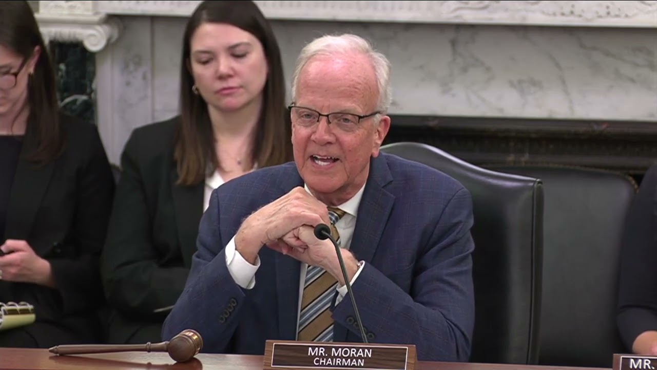 Chairman Moran, VA Leadership Discuss Importance of Health Care Provider Options for Veterans