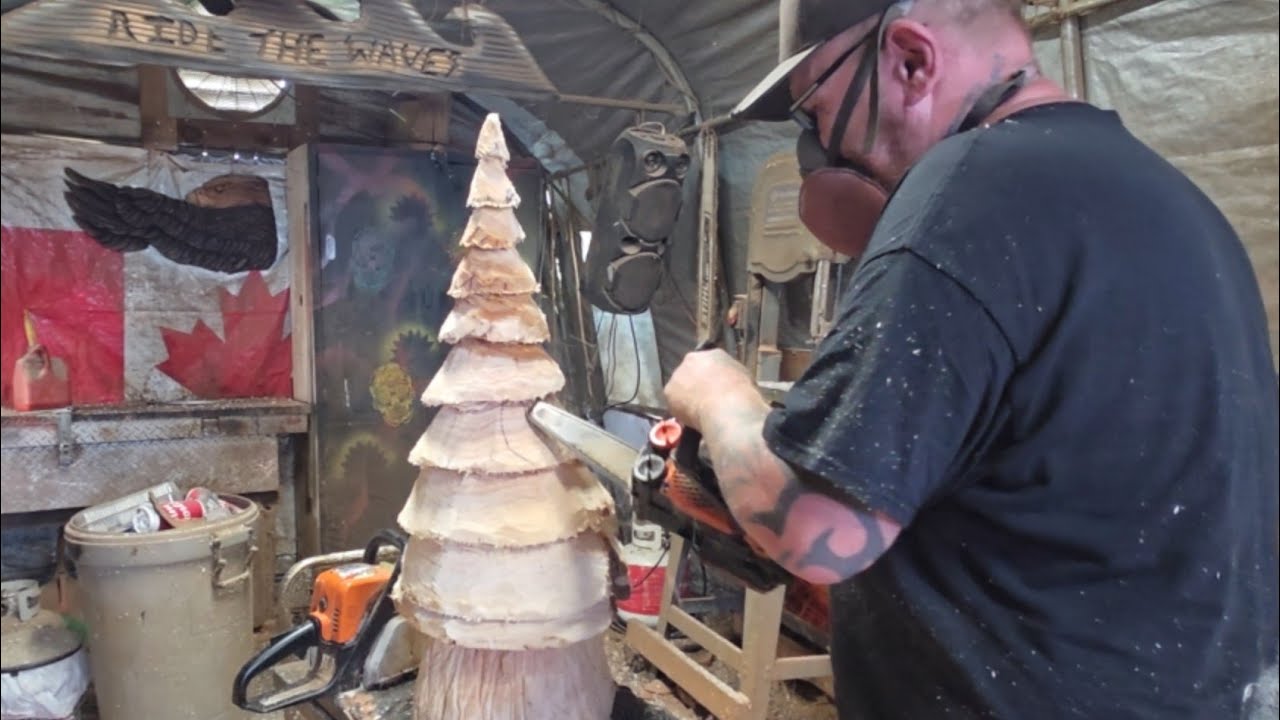 Chainsaw carving a full 360 tree 🌳 